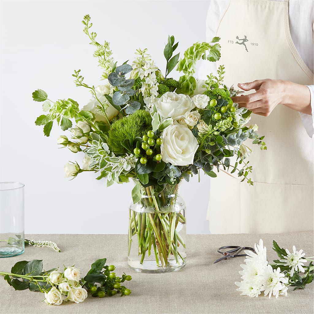 Irish Garden - A Florist Original – BLOOM & CO, Gulfport FL