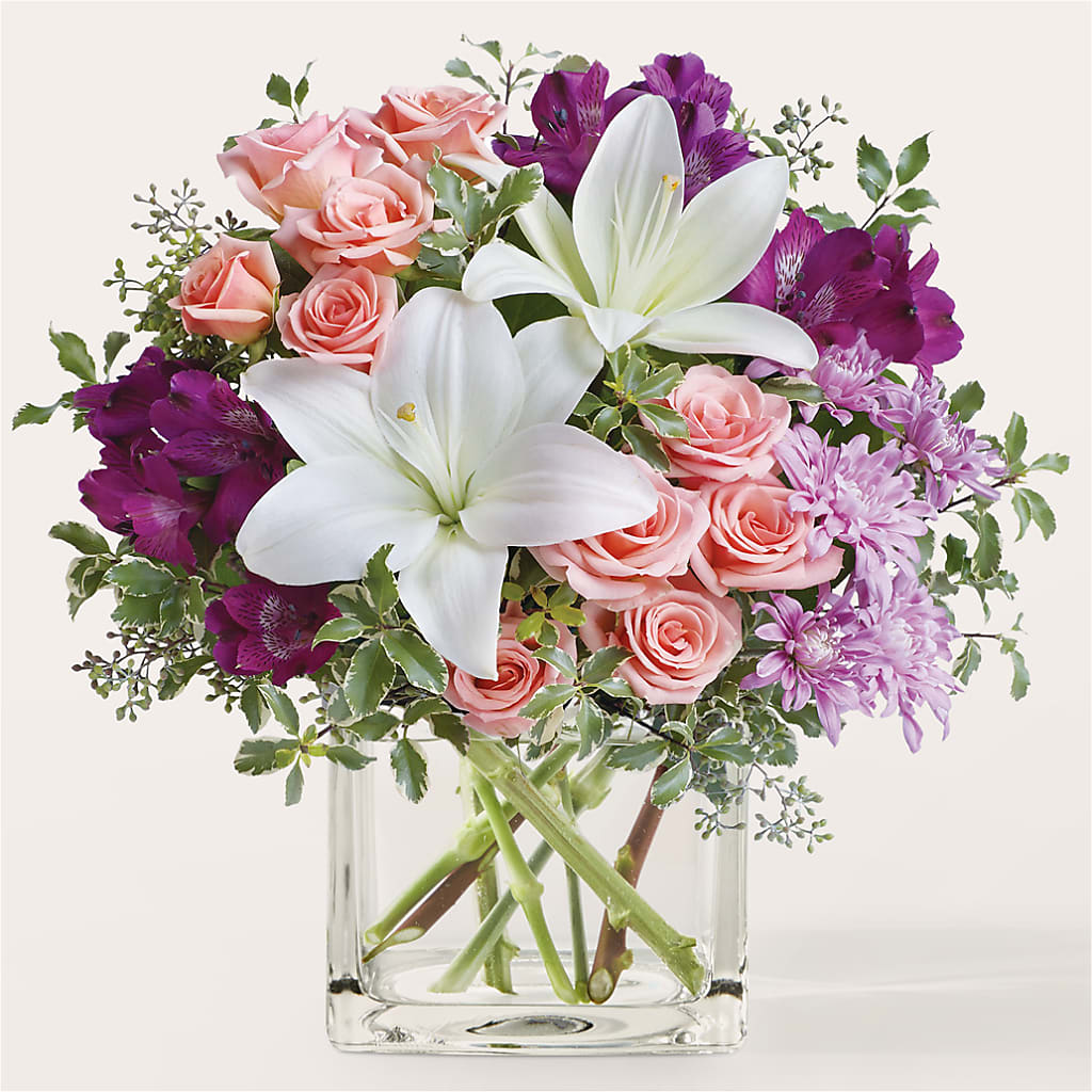 Mani Pedi Bouquet – BLOOM & CO, Gulfport FL