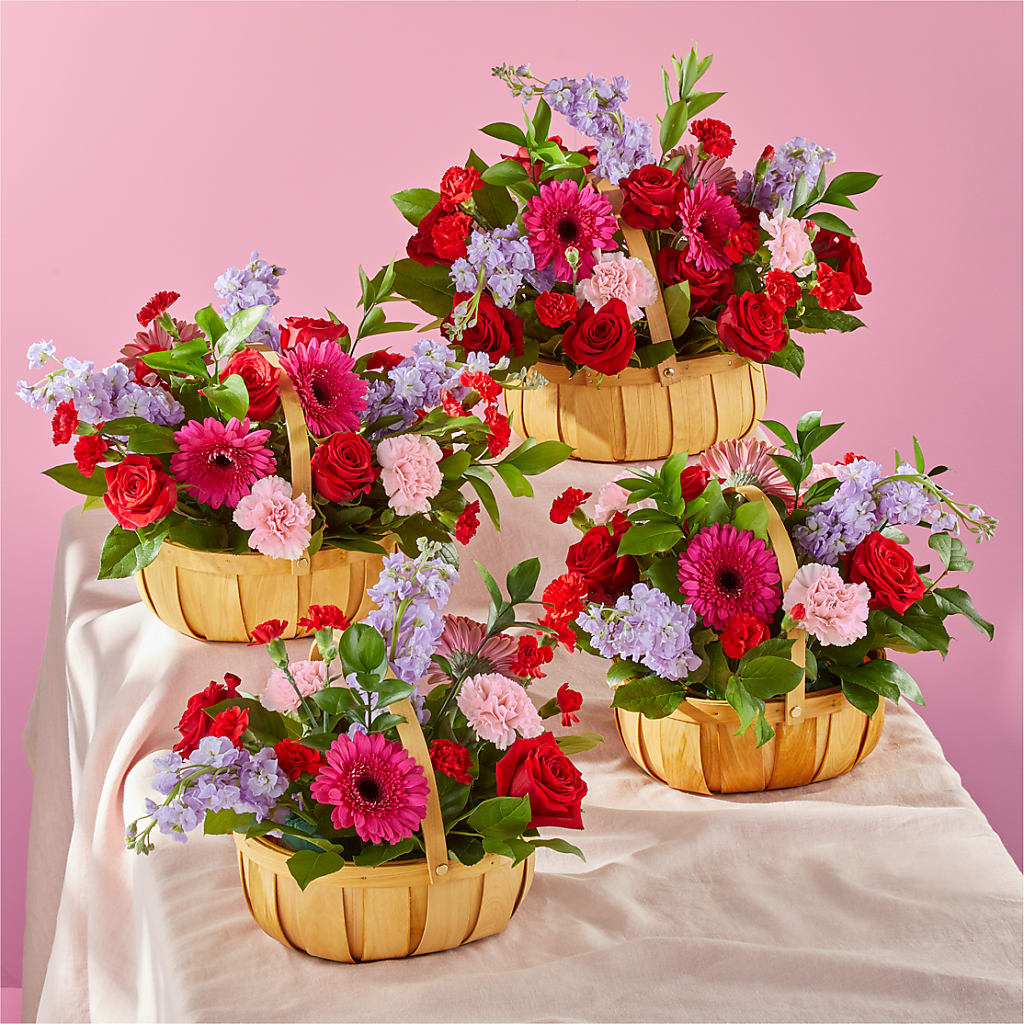 Pink Picnic Basket – BLOOM & CO, Gulfport FL