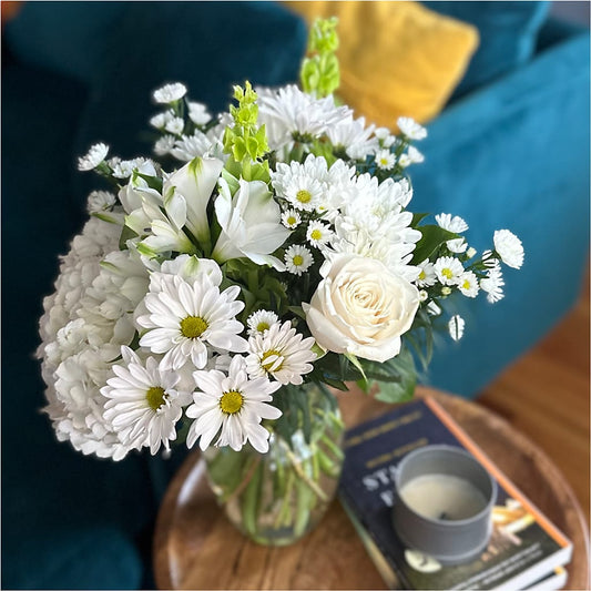Classic Ivory – A Florist Original – BLOOM & CO, Gulfport FL