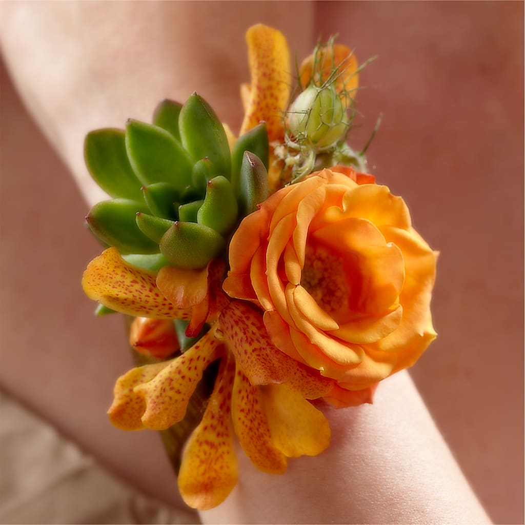 Irresistible Love Wrist Corsage – BLOOM & CO, Gulfport FL
