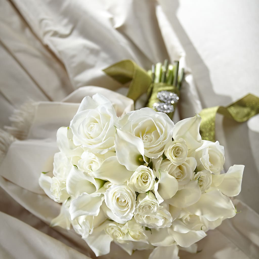 Serene Highness Bouquet – BLOOM & CO, Gulfport FL
