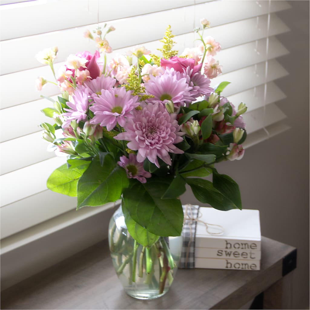 Pastel Tradition - A Florist Original – BLOOM & CO, Gulfport FL