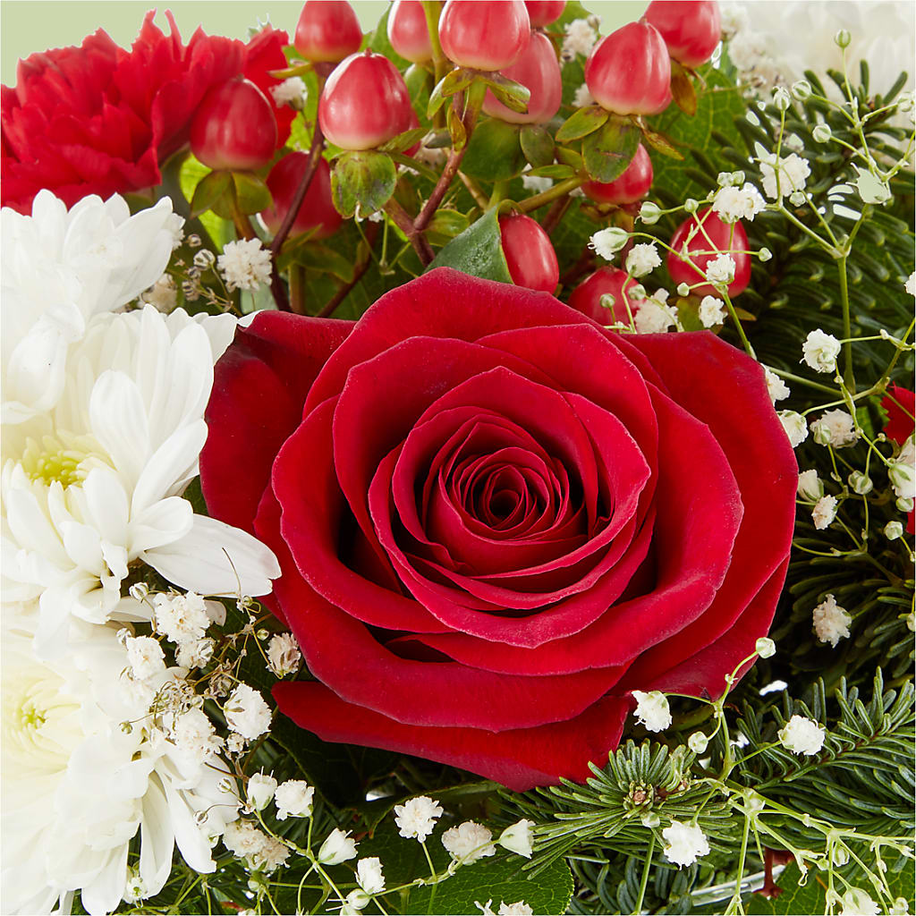 Chance of Flurries Bouquet – BLOOM & CO, Gulfport FL