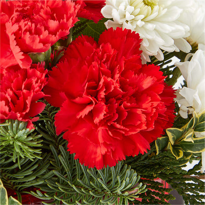 Christmas Market Bouquet – BLOOM & CO, Gulfport FL