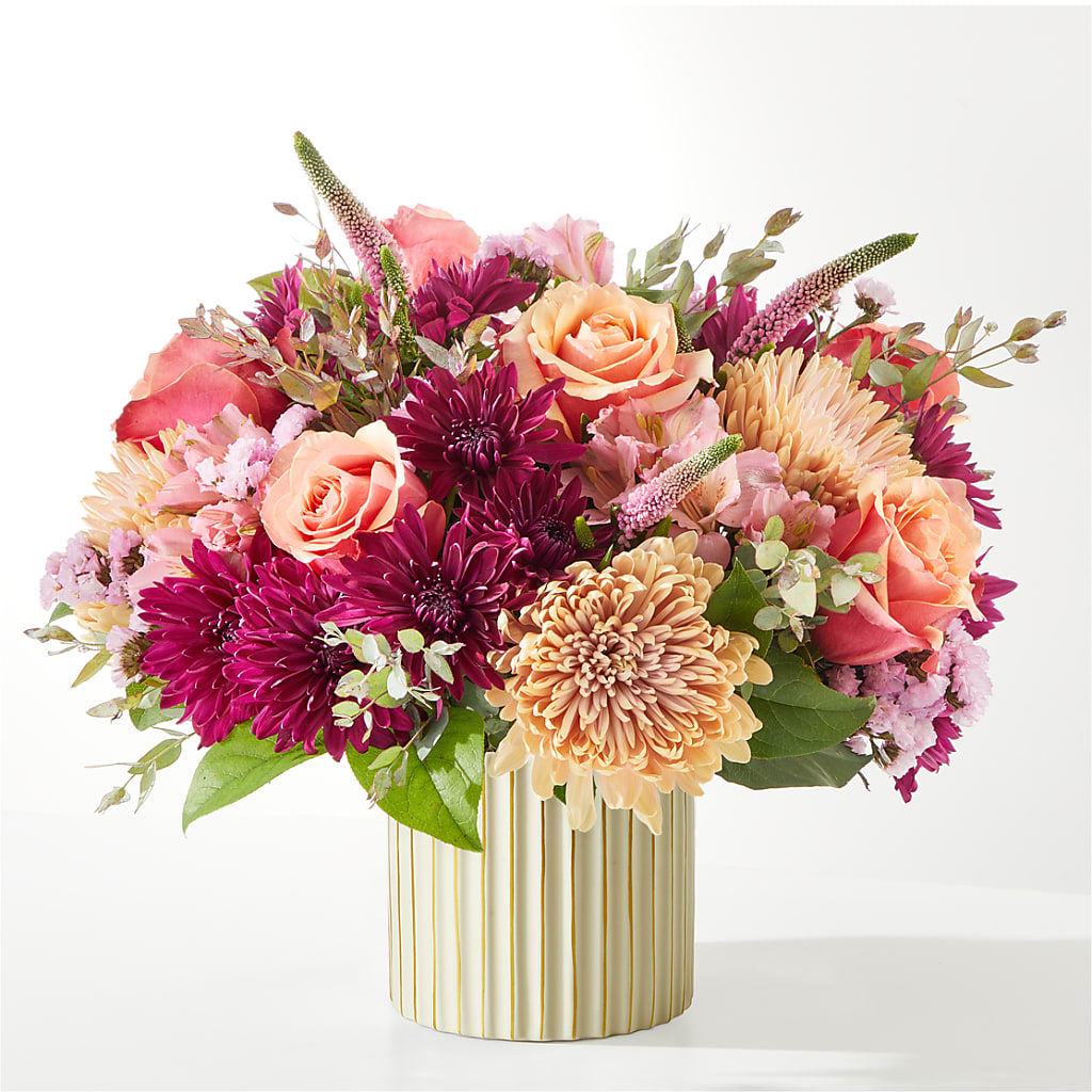Berry Cobbler Bouquet with Ivory Vase – BLOOM & CO, Gulfport FL