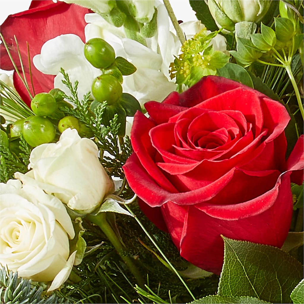 Deck the Halls Bouquet – BLOOM & CO, Gulfport FL