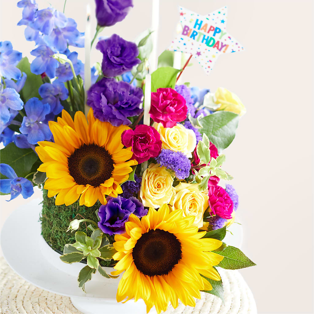 Star of the Day Floral Cake – BLOOM & CO, Gulfport FL