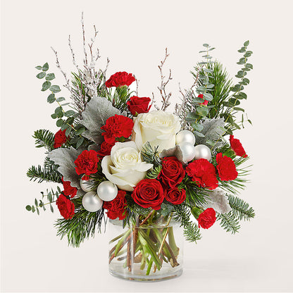 Trimming the Tree Bouquet – BLOOM & CO, Gulfport FL